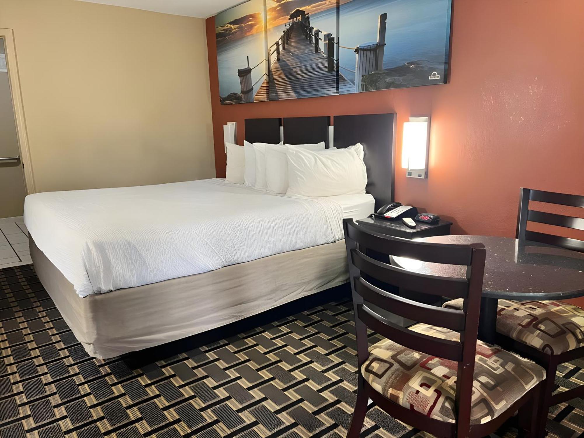 Days Inn & Suites By Wyndham Pine Bluff Exterior foto