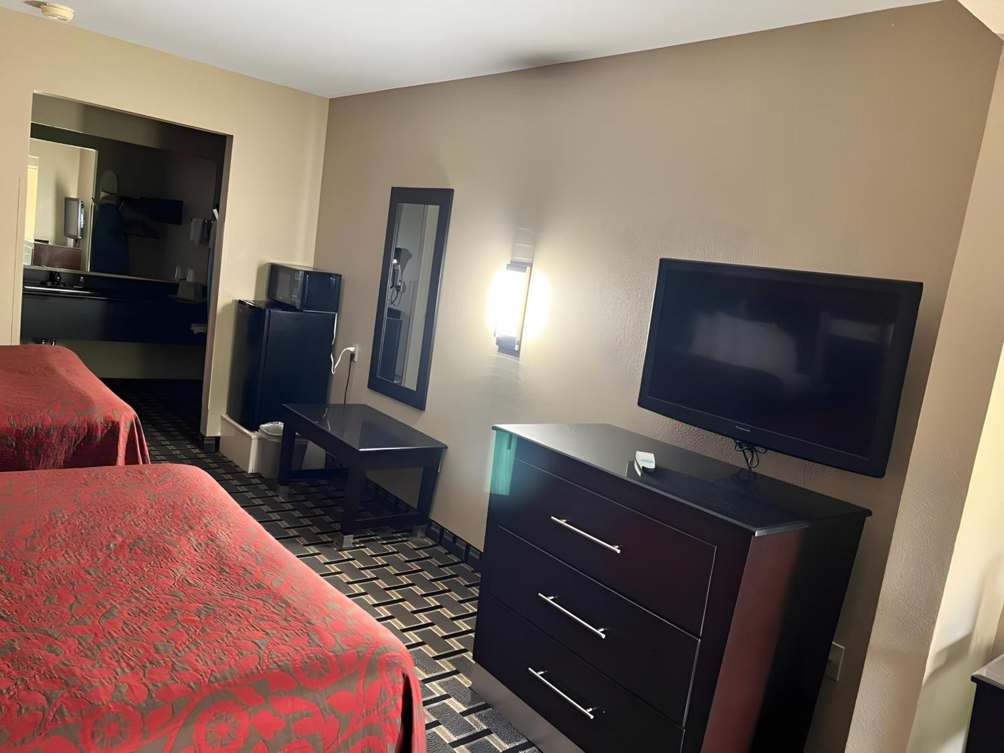 Days Inn & Suites By Wyndham Pine Bluff Exterior foto