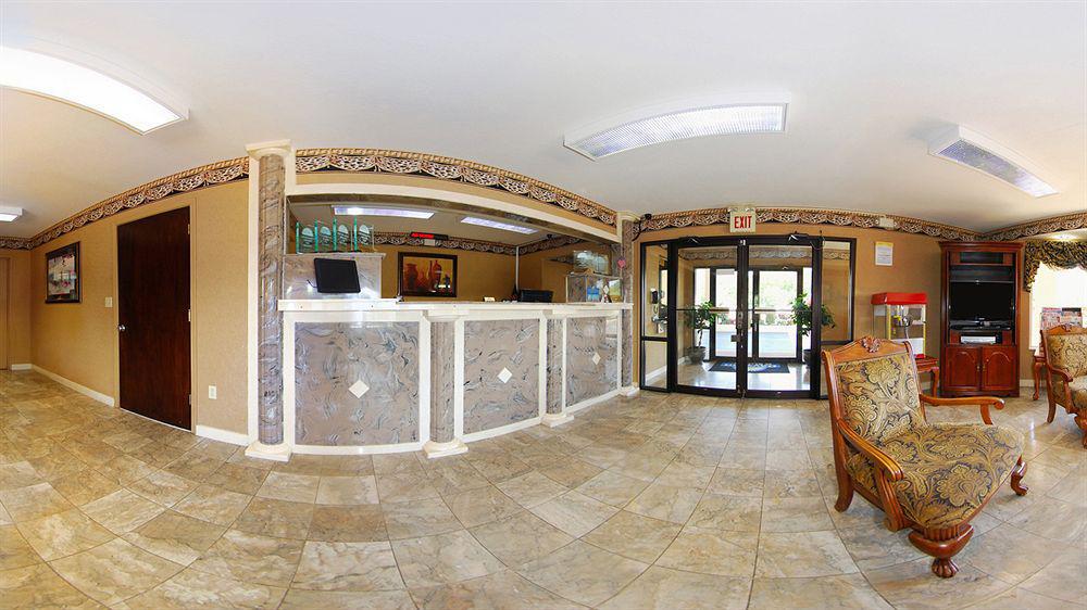 Days Inn & Suites By Wyndham Pine Bluff Interior foto
